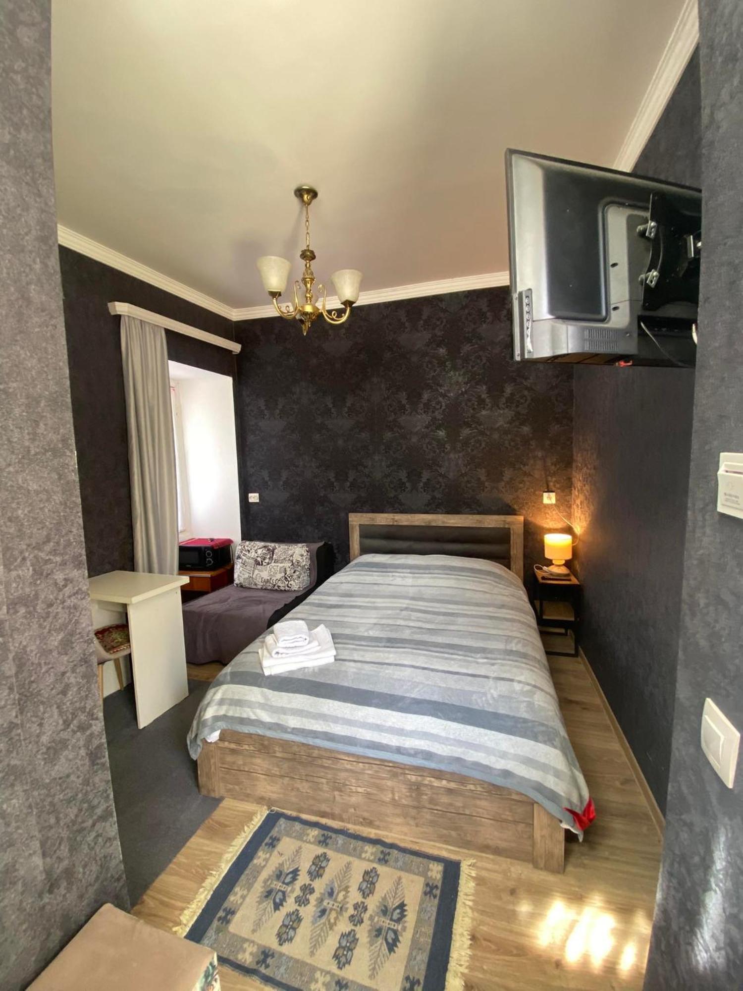 Family Apartment In Avlabari Тбилиси Экстерьер фото