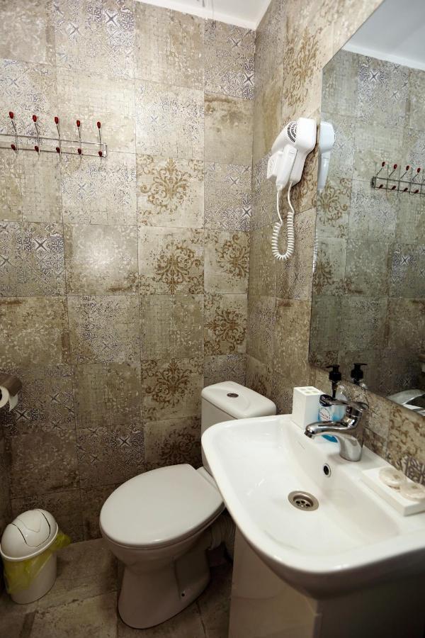 Family Apartment In Avlabari Тбилиси Экстерьер фото